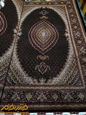 فرش دستباف ماهی خوی تک 6 متری سرمه ای پرویزیان کد 104