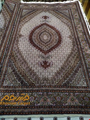 فرش دستباف ماهی خوی جفت 6 متری کرم مرینوس کد 111