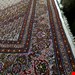  اندازه جفت ۶ متری ۴۰ رج با پشم مرینوس پرویزیان (7لا) طرح گل ۵۰ رج تک گره ترکی (تضمینی) رنگ متن کرم، حاشیه افسری و ترنج پیازی با ۱۳ متن رنگی ۲۸ رنگ پشم و ۳ رنگ ابریشم جدیدترین نقشه ماهی کمال الملک خوی رنگرزی شده توسط دستگاه اشلاپ فورس با پودر صیبای آلمانی تضمین کیفیت بافت همراه با قید در فاکتور       