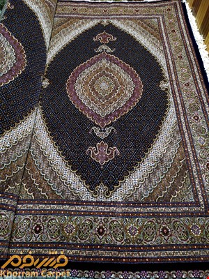 فرش دستباف ماهی خوی جفت 6 متری سرمه ای پرویزیان کد 113