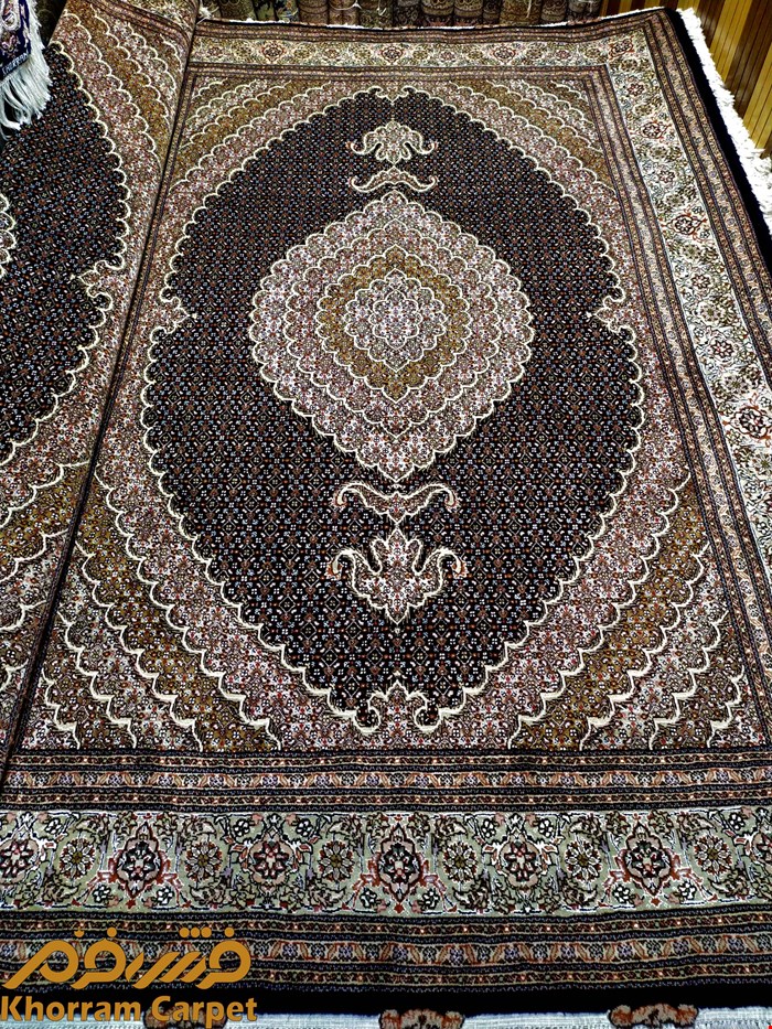 فرش دستباف ماهی خوی جفت 6 متری سرمه ای پشم ایرانی کد 126
