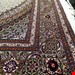    اندازه جفت ۶ متری ۴۰ رج با پشم مرینوس پرویزیان (7لا) طرح گل ۵۰ رج تک گره ترکی (تضمینی) رنگ متن کرم، حاشیه افسری و ترنج پیازی با ۱۳ متن رنگی ۲۸ رنگ پشم و ۳ رنگ ابریشم جدیدترین نقشه ماهی کمال الملک خوی رنگرزی شده توسط دستگاه اشلاپ فورس با پودر صیبای آلمانی تضمین کیفیت بافت همراه با قید در فاکتور      