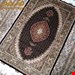 اندازه ذرع و نیم 1.5 متری 50 رج با پشم مرینوس پرویزیان (7لا) تک گره ترکی (تضمینی) رنگ متن سرمه ای، حاشیه افسری و ترنج پیازی ۷ متن رنگی 28 رنگ پشم و 3 رنگ ابریشم جدیدترین نقشه ماهی کمال الملک خوی رنگرزی شده توسط دستگاه اشلاپ فورس با پودر صیبای آلمانی تضمین کیفیت بافت همراه با قید در فاکتور 