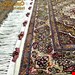اندازه ذرع و نیم 1.5 متری 40 رج با پشم مرینوس نیوزلندی تک گره ترکی (تضمینی) رنگ متن کرم حاشیه افسری و ترنج پیازی 7 متن رنگی 28 رنگ پشم و 3 رنگ ابریشم جدیدترین نقشه ماهی کمال الملک خوی رنگرزی شده توسط دستگاه اشلاپ فورس با پودر صیبای آلمانی تضمین کیفیت بافت همراه با قید در فاکتور 