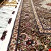 اندازه قالیچه 3 متری 40 رج با پشم مرینوس پرویزیان (7لا) طرح گل 50 رج تک گره ترکی (تضمینی) رنگ متن کرم، حاشیه افسری و ترنج پیازی 11 متن رنگی 28 رنگ پشم و 3 رنگ ابریشم جدیدترین نقشه ماهی کمال الملک خوی رنگرزی شده توسط دستگاه اشلاپ فورس با پودر صیبای آلمانی تضمین کیفیت بافت همراه با قید در فاکتور 