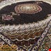 اندازه قالیچه 3 متری 40 رج با پشم مرینوس پرویزیان (7لا) طرح گل 50 رج تک گره ترکی (تضمینی) رنگ متن سرمه ای، حاشیه افسری و ترنج پیازی 11 متن رنگی 28 رنگ پشم و 3 رنگ ابریشم جدیدترین نقشه ماهی کمال الملک خوی رنگرزی شده توسط دستگاه اشلاپ فورس با پودر صیبای آلمانی تضمین کیفیت بافت همراه با قید در فاکتور 