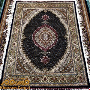 فرش دستباف ماهی خوی قالیچه 3 متری سرمه ای مرینوس پرویزیان کد 148