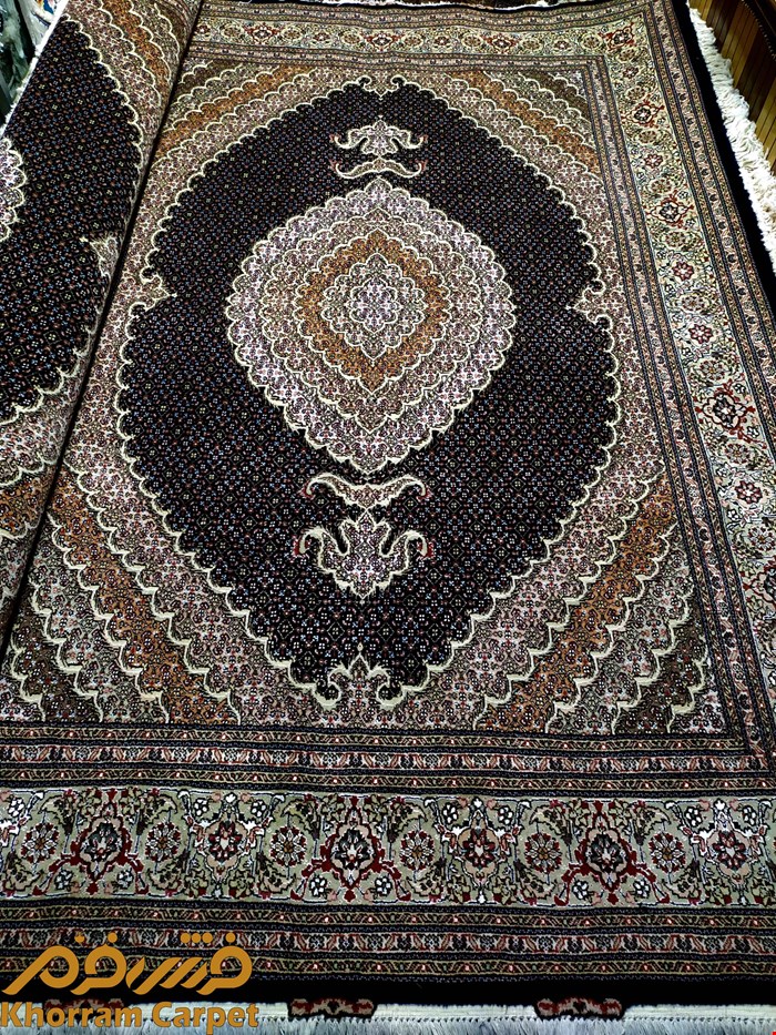 فرش دستباف ماهی خوی جفت 6 متری سرمه ای پشم ایرانی کد 156