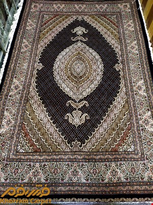 فرش دستباف ماهی خوی تک 6 متری سرمه ای پشم ایرانی کد 160