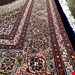 اندازه تک 6 متری 40 رج با پشم مرینوس پرویزیان (7لا) طرح گل 50 رج تک گره ترکی (تضمینی) رنگ متن سرمه ای، حاشیه افسری و ترنج پیازی 13 متن رنگی 28 رنگ پشم و 3 رنگ ابریشم جدیدترین نقشه ماهی کمال الملک خوی رنگرزی شده توسط دستگاه اشلاپ فورس با پودر صیبای آلمانی تضمین کیفیت بافت همراه با قید در فاکتور 