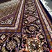 اندازه تک 9 متری 40 رج با پشم مرینوس پرویزیان (7لا) طرح گل 50 رج تک گره ترکی (تضمینی) رنگ متن سرمه ای، حاشیه سرمه ای و ترنج پیازی 13 متن رنگی 28 رنگ پشم و 4 رنگ ابریشم جدیدترین نقشه ماهی کمال الملک خوی رنگرزی شده توسط دستگاه اشلاپ فورس با پودر صیبای آلمانی تضمین کیفیت بافت همراه با قید در فاکتور  
