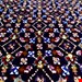 اندازه تک 9 متری 40 رج با پشم مرینوس پرویزیان (7لا) طرح گل 50 رج تک گره ترکی (تضمینی) رنگ متن سرمه ای، حاشیه سرمه ای و ترنج پیازی 13 متن رنگی 28 رنگ پشم و 4 رنگ ابریشم جدیدترین نقشه ماهی کمال الملک خوی رنگرزی شده توسط دستگاه اشلاپ فورس با پودر صیبای آلمانی تضمین کیفیت بافت همراه با قید در فاکتور  