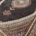  اندازه جفت 9 متری 40 رج با پشم مرینوس پرویزیان (7لا) طرح گل 50 رج تک گره ترکی (تضمینی) رنگ متن سرمه ای، حاشیه افسری و ترنج پیازی 15 متن رنگی 28 رنگ پشم و 3 رنگ ابریشم جدیدترین نقشه ماهی کمال الملک خوی رنگرزی شده توسط دستگاه اشلاپ فورس با پودر صیبای آلمانی تضمین کیفیت بافت همراه با قید در فاکتور 
