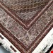 اندازه جفت 9 متری 40 رج با پشم مرینوس پرویزیان (7لا) طرح گل 50 رج تک گره ترکی (تضمینی) رنگ متن کرم، حاشیه افسری و ترنج پیازی 15 متن رنگی 28 رنگ پشم و 3 رنگ ابریشم جدیدترین نقشه ماهی کمال الملک خوی رنگرزی شده توسط دستگاه اشلاپ فورس با پودر صیبای آلمانی تضمین کیفیت بافت همراه با قید در فاکتور
