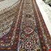 اندازه جفت 9 متری 40 رج با پشم مرینوس پرویزیان (7لا) طرح گل 50 رج تک گره ترکی (تضمینی) رنگ متن کرم، حاشیه افسری و ترنج پیازی 17 متن رنگی 28 رنگ پشم و 3 رنگ ابریشم جدیدترین نقشه ماهی کمال الملک خوی رنگرزی شده توسط دستگاه اشلاپ فورس با پودر صیبای آلمانی تضمین کیفیت بافت همراه با قید در فاکتور 