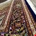 اندازه تک 9 متری 40 رج با پشم مرینوس پرویزیان (7لا) طرح گل 50 رج تک گره ترکی (تضمینی) رنگ متن سرمه ای، حاشیه سرمه ای و ترنج پیازی 15 متن رنگی 28 رنگ پشم و 3 رنگ ابریشم جدیدترین نقشه ماهی کمال الملک خوی رنگرزی شده توسط دستگاه اشلاپ فورس با پودر صیبای آلمانی تضمین کیفیت بافت همراه با قید در فاکتور    