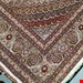 اندازه تک 6 متری 40 رج با پشم مرینوس پرویزیان (7لا) طرح گل 50 رج تک گره ترکی (تضمینی) رنگ متن کرم، حاشیه افسری و ترنج پیازی 13 متن رنگی 28 رنگ پشم و 3 رنگ ابریشم جدیدترین نقشه ماهی کمال الملک خوی رنگرزی شده توسط دستگاه اشلاپ فورس با پودر صیبای آلمانی تضمین کیفیت بافت همراه با قید در فاکتور       