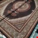 اندازه جفت 6 متری 40 رج با پشم مرینوس پرویزیان (7لا) طرح گل 50 رج تک گره ترکی (تضمینی) رنگ متن  سرمه ای، حاشیه افسری و ترنج پیازی 15 متن رنگی 28 رنگ پشم و 3 رنگ ابریشم جدیدترین نقشه ماهی کمال الملک خوی رنگرزی شده توسط دستگاه اشلاپ فورس با پودر صیبای آلمانی تضمین کیفیت بافت همراه با قید در فاکتور    
