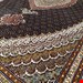  اندازه جفت 6 متری 40 رج با پشم مرینوس پرویزیان (7لا) طرح گل 50 رج تک گره ترکی (تضمینی) رنگ متن  سرمه ای، حاشیه افسری و ترنج پیازی 13 متن رنگی 28 رنگ پشم و 3 رنگ ابریشم جدیدترین نقشه ماهی کمال الملک خوی رنگرزی شده توسط دستگاه اشلاپ فورس با پودر صیبای آلمانی تضمین کیفیت بافت همراه با قید در فاکتو         