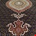  اندازه جفت 6 متری 40 رج با پشم مرینوس پرویزیان (7لا) طرح گل 50 رج تک گره ترکی (تضمینی) رنگ متن  سرمه ای، حاشیه افسری و ترنج پیازی 13 متن رنگی 28 رنگ پشم و 3 رنگ ابریشم جدیدترین نقشه ماهی کمال الملک خوی رنگرزی شده توسط دستگاه اشلاپ فورس با پودر صیبای آلمانی تضمین کیفیت بافت همراه با قید در فاکتو          