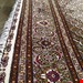 اندازه جفت 6 متری 40 رج با پشم مرینوس پرویزیان (7لا) طرح گل 50 رج تک گره ترکی (تضمینی) رنگ متن کرم، حاشیه افسری و ترنج پیازی 15 متن رنگی 28 رنگ پشم و 3 رنگ ابریشم جدیدترین نقشه ماهی کمال الملک خوی رنگرزی شده توسط دستگاه اشلاپ فورس با پودر صیبای آلمانی تضمین کیفیت بافت همراه با قید در فاکتور      