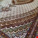  اندازه جفت 6 متری 40 رج با پشم مرینوس پرویزیان (7لا) طرح گل 50 رج تک گره ترکی (تضمینی) رنگ متن کرم، حاشیه افسری و ترنج پیازی 13 متن رنگی 28 رنگ پشم و 3 رنگ ابریشم جدیدترین نقشه ماهی کمال الملک خوی رنگرزی شده توسط دستگاه اشلاپ فورس با پودر صیبای آلمانی تضمین کیفیت بافت همراه با قید در فاکتو            