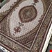 اندازه جفت 6 متری 40 رج با پشم مرینوس پرویزیان (7لا) طرح گل 50 رج تک گره ترکی (تضمینی) رنگ متن کرم، حاشیه افسری و ترنج پیازی 15 متن رنگی 28 رنگ پشم و 3 رنگ ابریشم جدیدترین نقشه ماهی کمال الملک خوی رنگرزی شده توسط دستگاه اشلاپ فورس با پودر صیبای آلمانی تضمین کیفیت بافت همراه با قید در فاکتور           