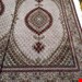   اندازه جفت ۶ متری ۴۰ رج با پشم مرینوس پرویزیان (7لا) طرح گل ۵۰ رج تک گره ترکی (تضمینی) رنگ متن کرم، حاشیه افسری و ترنج پیازی با ۱۳ متن رنگی ۲۸ رنگ پشم و ۳ رنگ ابریشم جدیدترین نقشه ماهی کمال الملک خوی رنگرزی شده توسط دستگاه اشلاپ فورس با پودر صیبای آلمانی تضمین کیفیت بافت همراه با قید در فاکتور     