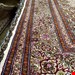   اندازه جفت ۶ متری ۴۰ رج با پشم مرینوس پرویزیان (7لا) طرح گل ۵۰ رج تک گره ترکی (تضمینی) رنگ متن کرم، حاشیه افسری و ترنج پیازی با ۱۳ متن رنگی ۲۸ رنگ پشم و ۳ رنگ ابریشم جدیدترین نقشه ماهی کمال الملک خوی رنگرزی شده توسط دستگاه اشلاپ فورس با پودر صیبای آلمانی تضمین کیفیت بافت همراه با قید در فاکتور     