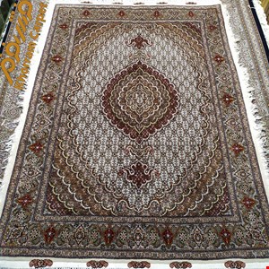 فرش دستباف ماهی خوی قالیچه 3 متری کرم مرینوس کد 144