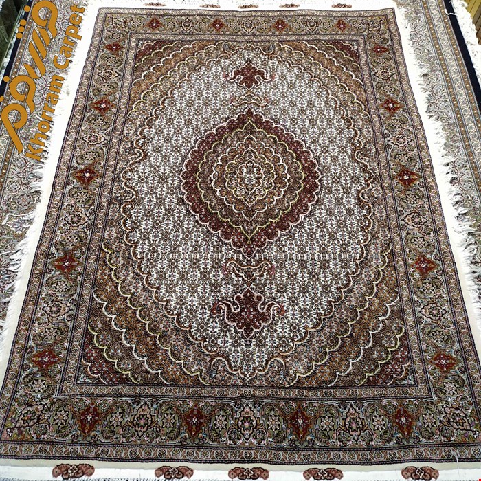 فرش دستباف ماهی خوی قالیچه 3 متری کرم مرینوس کد 144