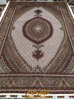 فرش دستباف ماهی خوی تک 9 متری کرم پرویزیان کد 179