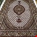 اندازه تک 6 متری 40 رج با پشم مرینوس پرویزیان (7لا) طرح گل 50 رج تک گره ترکی (تضمینی) رنگ متن کرم، حاشیه افسری و ترنج پیازی 13 متن رنگی 28 رنگ پشم و 3 رنگ ابریشم جدیدترین نقشه ماهی کمال الملک خوی رنگرزی شده توسط دستگاه اشلاپ فورس با پودر صیبای آلمانی تضمین کیفیت بافت همراه با قید در فاکتور      