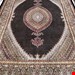  اندازه تک 9 متری 40 رج با پشم مرینوس پرویزیان (7لا) طرح گل 50 رج تک گره ترکی (تضمینی) رنگ متن سرمه ای، حاشیه افسری و ترنج پیازی 15 متن رنگی 28 رنگ پشم و 3 رنگ ابریشم جدیدترین نقشه ماهی کمال الملک خوی رنگرزی شده توسط دستگاه اشلاپ فورس با پودر صیبای آلمانی تضمین کیفیت بافت همراه با قید در فاکتور     