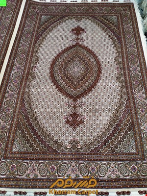 فرش دستبافت ماهی خوی جفت 6 متری کرم پرویزیان کد 205