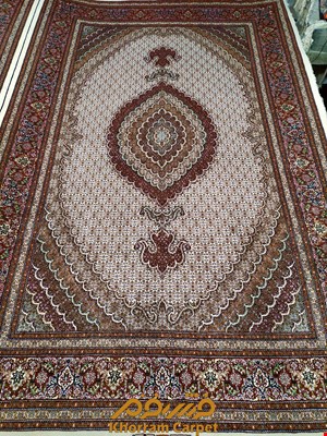 فرش دستبافت ماهی خوی جفت 6 متری کرم پرویزیان حاشیه حنایی کد 214