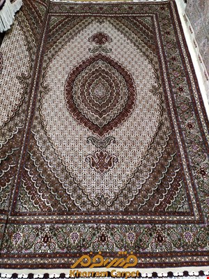 فرش دستبافت ماهی خوی جفت 6 متری کرم پرویزیان کد 216