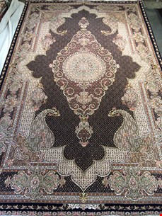 فرش ماهی خوی طرح بوته