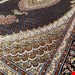  اندازه جفت 6 متری 40 رج با پشم مرینوس پرویزیان (7لا) طرح گل 50 رج تک گره ترکی (تضمینی) رنگ متن  سرمه ای، حاشیه افسری و ترنج پیازی 13 متن رنگی 28 رنگ پشم و 3 رنگ ابریشم جدیدترین نقشه ماهی کمال الملک خوی رنگرزی شده توسط دستگاه اشلاپ فورس با پودر صیبای آلمانی تضمین کیفیت بافت همراه با قید در فاکتو            