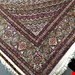  اندازه جفت 6 متری 40 رج با پشم مرینوس پرویزیان (7لا) طرح گل 50 رج تک گره ترکی (تضمینی) رنگ متن کرم، حاشیه افسری و ترنج پیازی 13 متن رنگی 28 رنگ پشم و 3 رنگ ابریشم جدیدترین نقشه ماهی کمال الملک خوی رنگرزی شده توسط دستگاه اشلاپ فورس با پودر صیبای آلمانی تضمین کیفیت بافت همراه با قید در فاکتور      