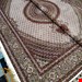  اندازه جفت 9 متری 40 رج با پشم مرینوس پرویزیان (7لا) طرح گل 50 رج تک گره ترکی (تضمینی) رنگ متن  کرم، حاشیه افسری و ترنج پیازی 17 متن رنگی 28 رنگ پشم و 3 رنگ ابریشم جدیدترین نقشه ماهی کمال الملک خوی رنگرزی شده توسط دستگاه اشلاپ فورس با پودر صیبای آلمانی تضمین کیفیت بافت همراه با قید در فاکتو                     