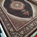  اندازه جفت 9 متری 40 رج با پشم مرینوس پرویزیان (7لا) طرح گل 50 رج تک گره ترکی (تضمینی) رنگ متن  سرمه ای، حاشیه افسری و ترنج پیازی 17 متن رنگی 28 رنگ پشم و 3 رنگ ابریشم جدیدترین نقشه ماهی کمال الملک خوی رنگرزی شده توسط دستگاه اشلاپ فورس با پودر صیبای آلمانی تضمین کیفیت بافت همراه با قید در فاکتو                 
