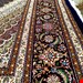  اندازه جفت 6 متری 40 رج با پشم مرینوس پرویزیان (7لا) طرح گل 50 رج تک گره ترکی (تضمینی) رنگ متن سرمه ای، حاشیه سرمه ای و ترنج پیازی 15 متن رنگی 28 رنگ پشم و 3 رنگ ابریشم جدیدترین نقشه ماهی کمال الملک خوی رنگرزی شده توسط دستگاه اشلاپ فورس با پودر صیبای آلمانی تضمین کیفیت بافت همراه با قید در فاکتور               