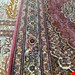  اندازه پادری 0.5 متری 50 رج با پشم مرینوس پرویزیان (4لا)  تک گره ترکی (تضمینی) رنگ متن  پیازی، حاشیه افسری و ترنج پیازی 5 متن رنگی 28 رنگ پشم و 3 رنگ ابریشم جدیدترین نقشه ماهی کمال الملک خوی رنگرزی شده توسط دستگاه اشلاپ فورس با پودر صیبای آلمانی تضمین کیفیت بافت همراه با قید در فاکتور                          