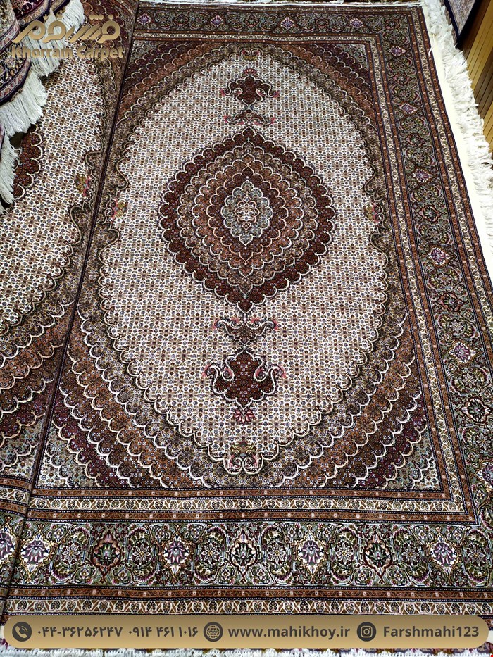 فرش دستباف ماهی خوی جفت 6 متری کرم پرویزیان کد 219