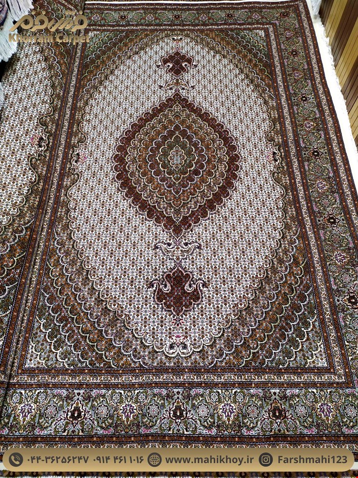 فرش دستباف ماهی خوی جفت 6 متری کرم پرویزیان کد 221