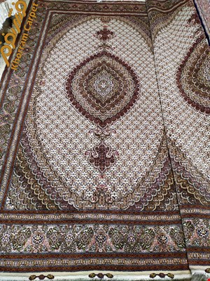 فرش دستباف ماهی خوی جفت 6 متری کرم پرویزیان کد 233