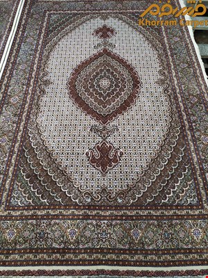 فرش دستباف ماهی خوی جفت 6 متری کرم پرویزیان کد 237