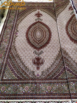 فرش دستباف ماهی خوی جفت 6 متری کرم پرویزیان کد 238