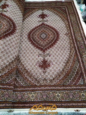 فرش دستباف ماهی خوی جفت 6 متری کرم پرویزیان کد 241